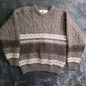 Cozy Crewneck Sweater with Brown and Cream Nordic Design
